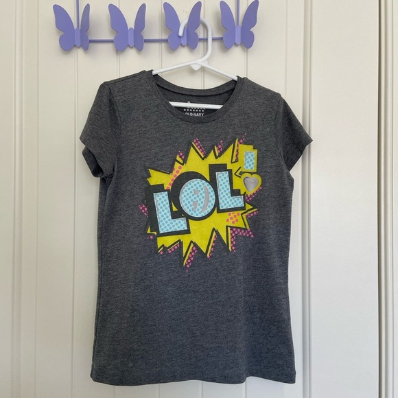 Girl’s LOL‎ decal graphic tshirt — medium - Picture 1 of 5
